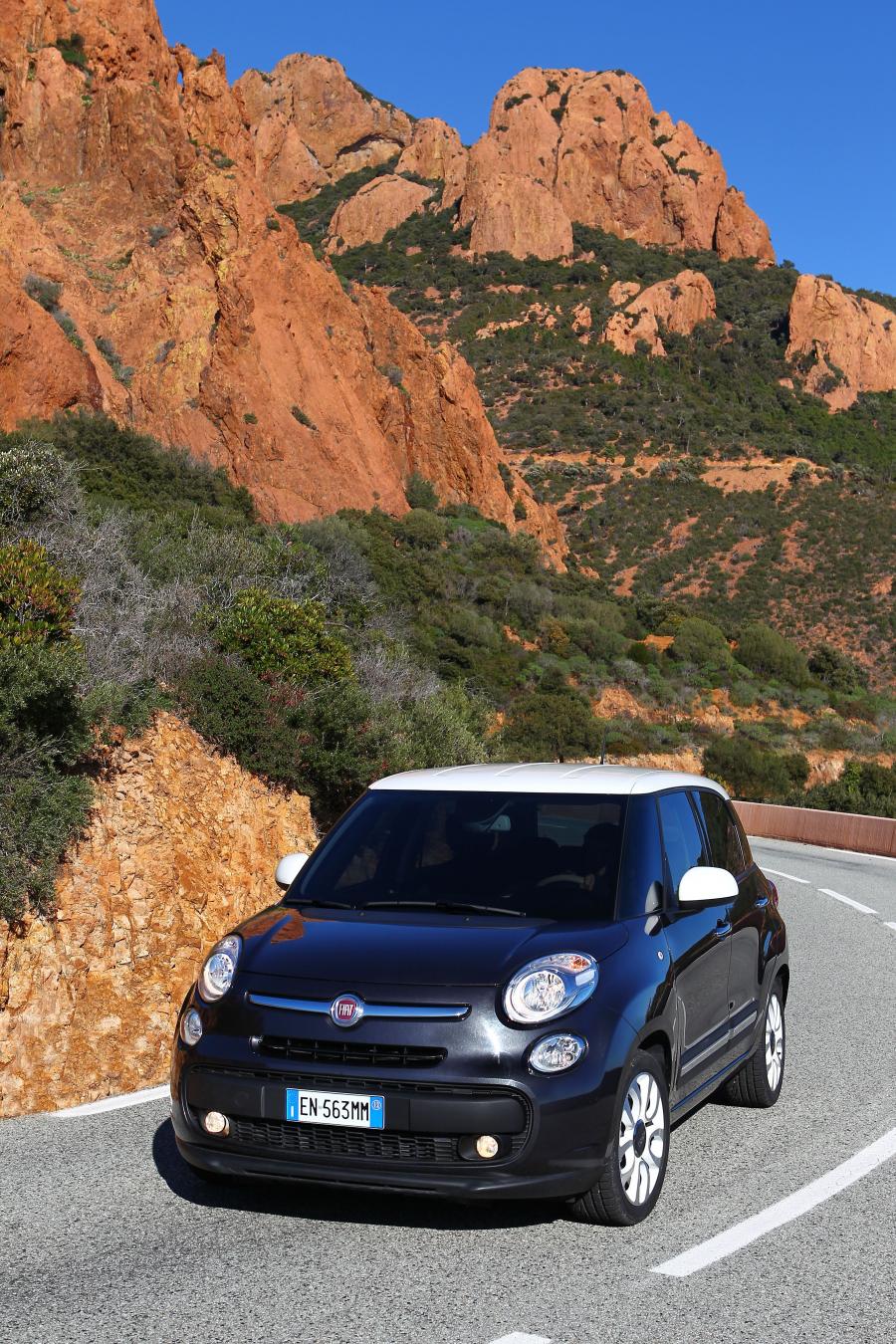  Fiat 500L 1.6 MJT 2013 года  (фото 7 из 47)
